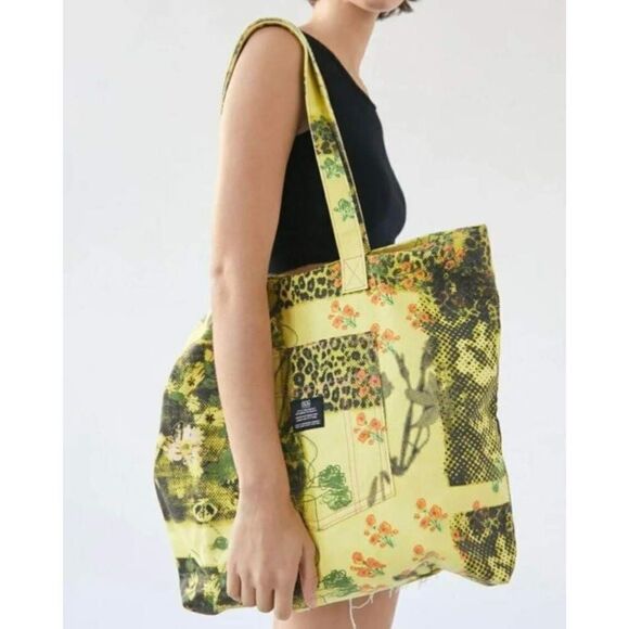 URBAN OUTFITTERS BDG LARGE COTTON TWILL TOTE BAG YELLOW BLACK PRINTED - Picture 2 of 9